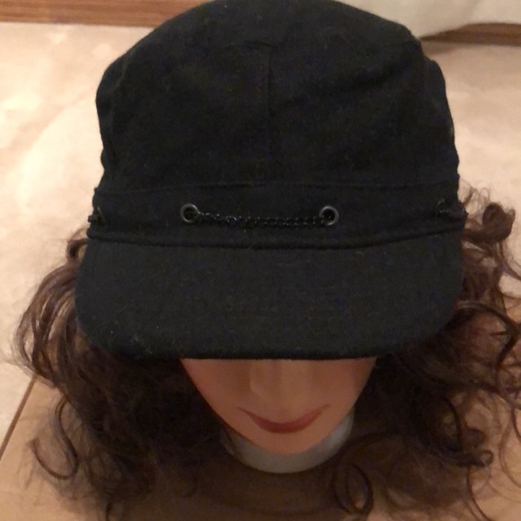 Black Winter Hat - Picture 2 of 4